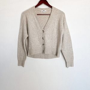 Uniqlo Cream Cozy Sweater Cardigan Size XXS